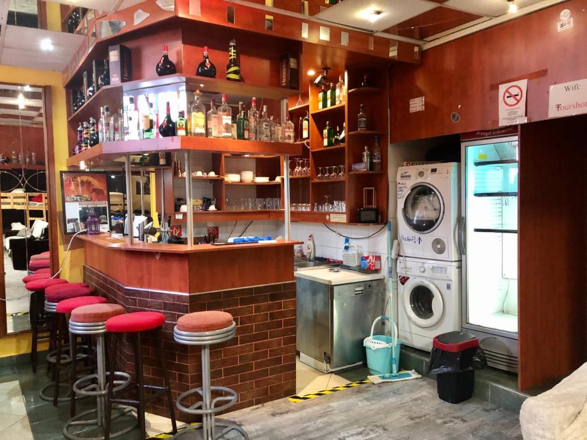 Whole Basement Former Pub2 For Stag Do, Men'S Cave Budapest Exterior photo