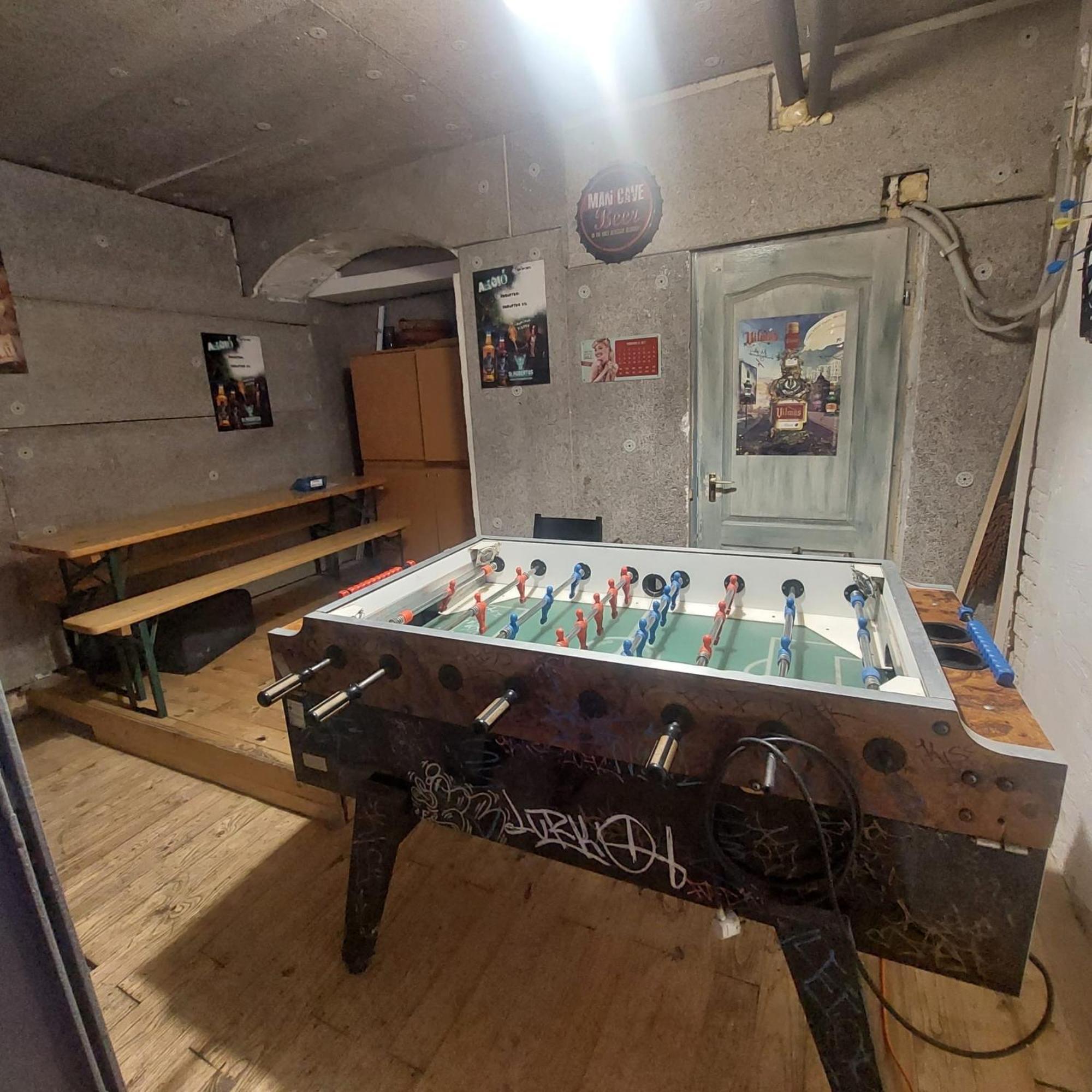 Whole Basement Former Pub2 For Stag Do, Men'S Cave Budapest Exterior photo